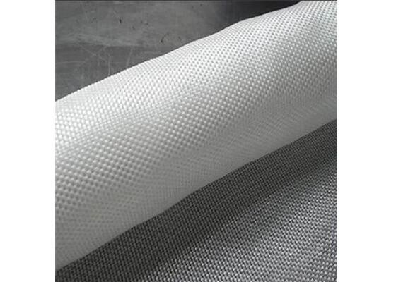Υψηλής αντοχής Geotextile 30/30KN/M PP υφαμένη πολυπροπυλένιο χαμηλή παραμόρφωση 220gsm υφάσματος στην ενίσχυση